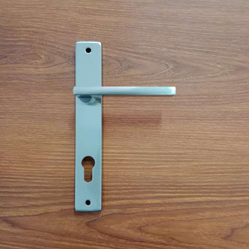 GAGANG PINTU – DOOR HANDLE SES ALUMINIUM 219 SN
