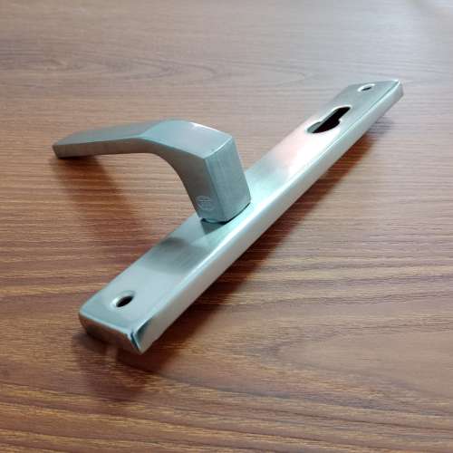 GAGANG PINTU – DOOR HANDLE SES ALUMINIUM 218 SN